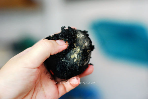Remove Charcoal With Hand